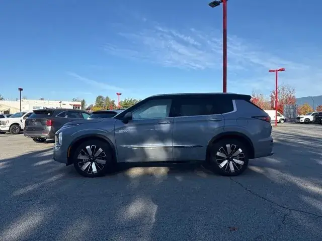 Mitsubishi Outlander 2026 photo 4