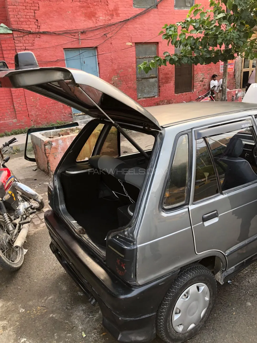 Suzuki Mehran