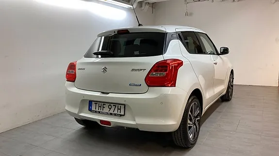 Suzuki Swift 2022 photo 3