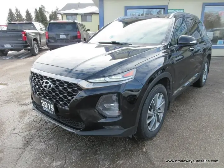 Hyundai Santa Fe 2019 photo 2