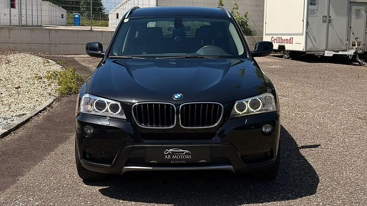 BMW X3 2010 photo 2