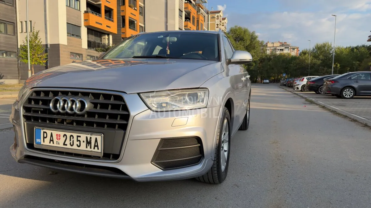 Audi Q3 2015 photo 4