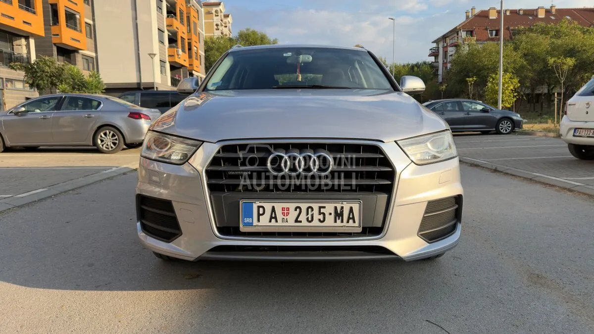 Audi Q3 2015 photo 2
