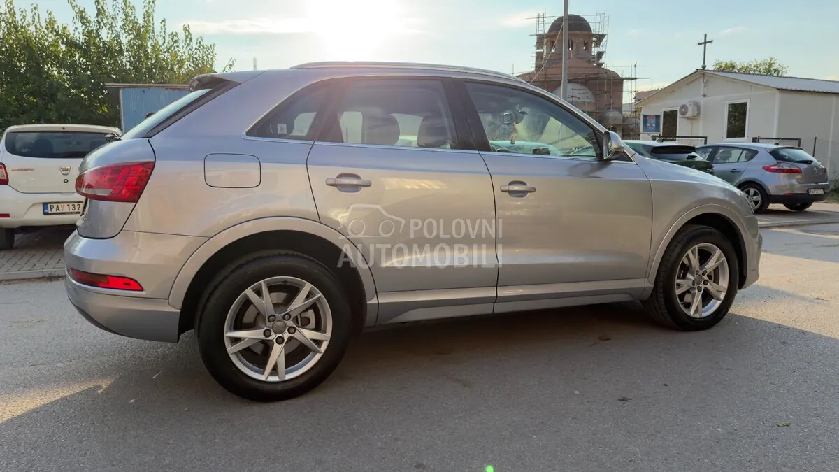 Audi Q3 2015 photo 5