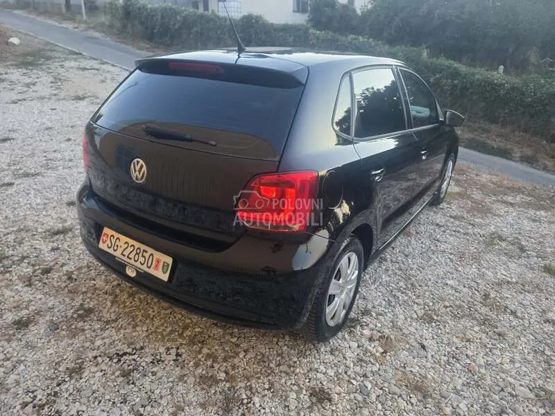 Volkswagen Polo 2011 photo 5