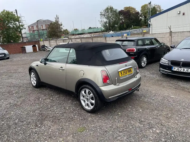 Mini Convertible 2008 photo 4