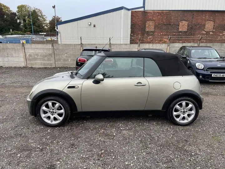 Mini Convertible 2008 photo 3