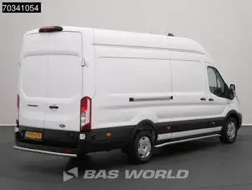 Ford Transit 2024 photo 2