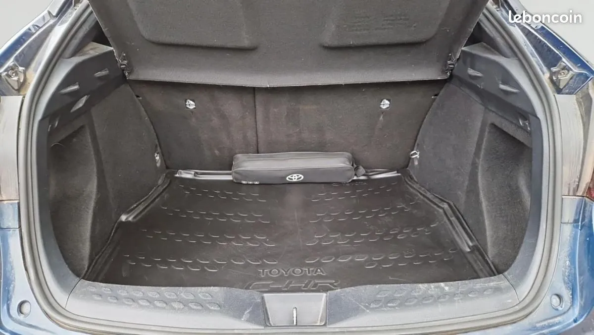 Toyota C-Hr 2023 photo 5