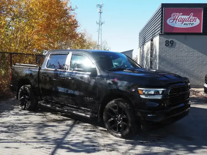 Ram 1500 2021 photo 3