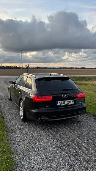 Audi A6 2012 photo 2