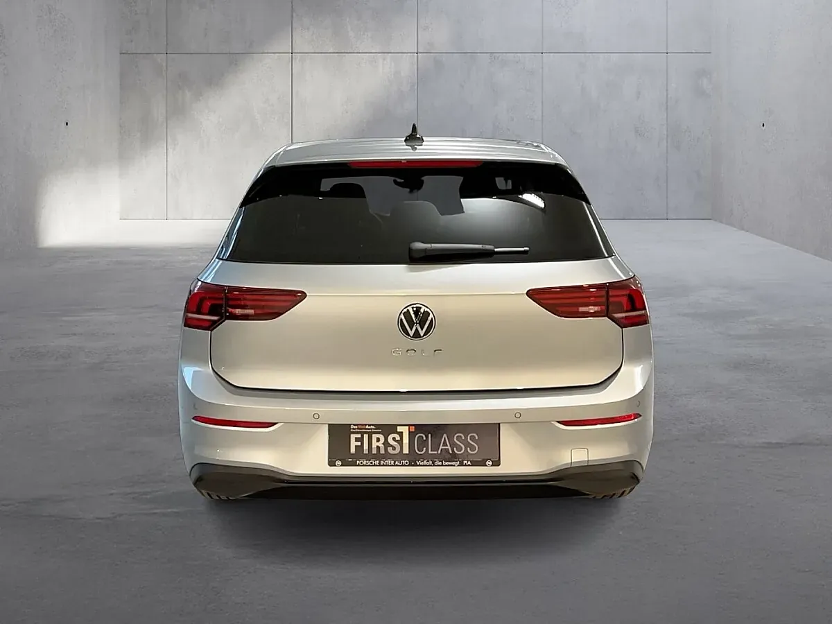 Volkswagen Golf 2025 photo 4