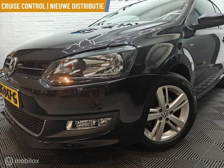 Volkswagen Polo 2013 photo 2