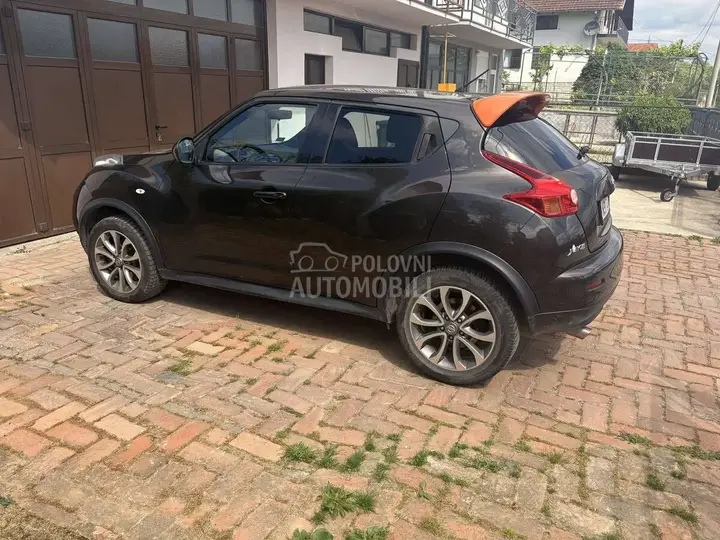 Nissan Juke 2013 photo 2
