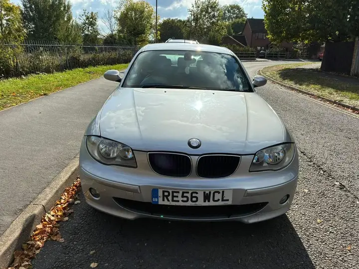 BMW 1 Series 2006 photo 2