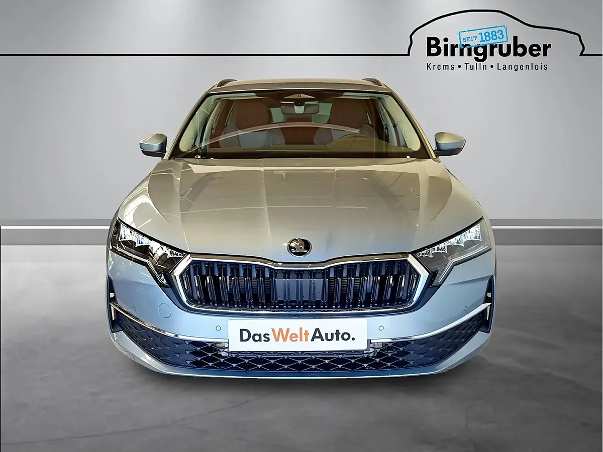 Skoda Octavia 2026 photo 2