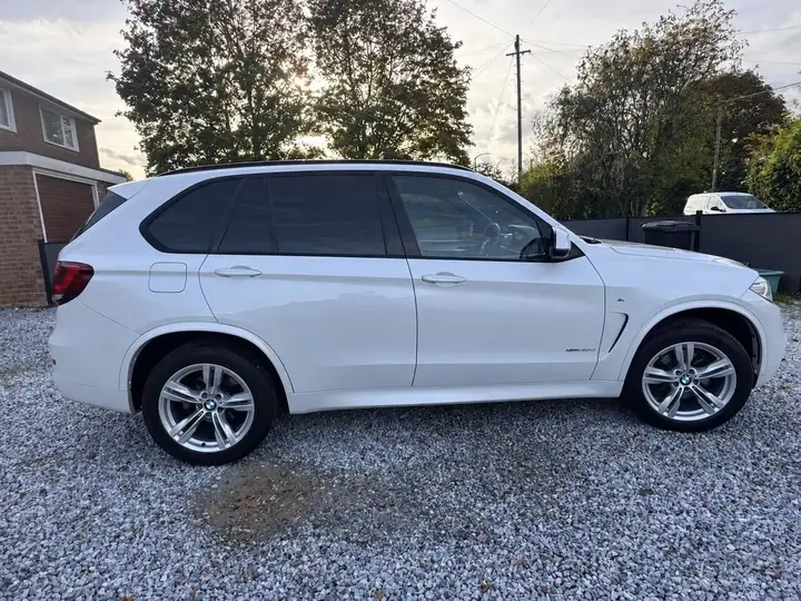 BMW X5 2015 photo 4
