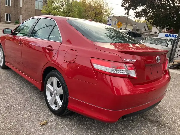 Toyota Camry 2011 photo 3