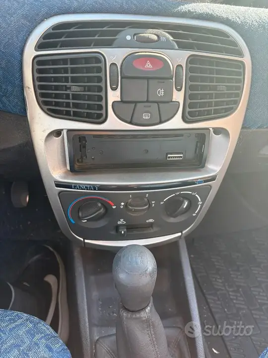 Lancia Ypsilon 1998 photo 3