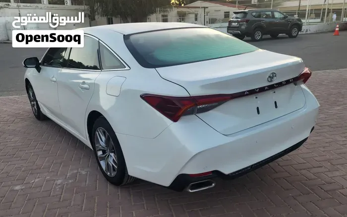 Toyota Avalon 2022 photo 3