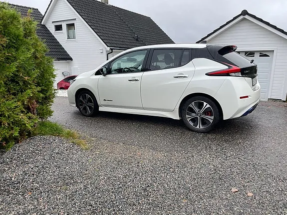 Nissan Leaf 2018 photo 3