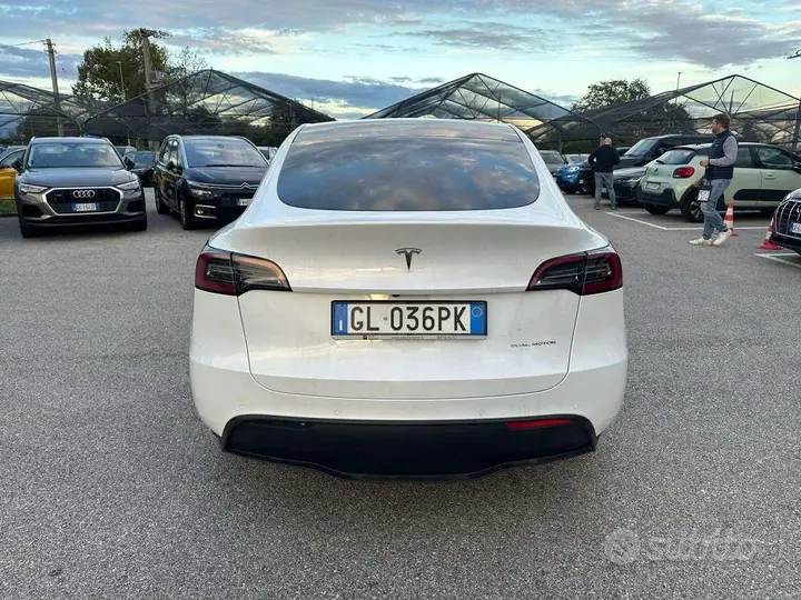 Tesla Model Y 2022 photo 5
