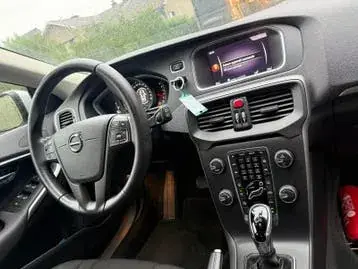Volvo V40 2018 photo 2
