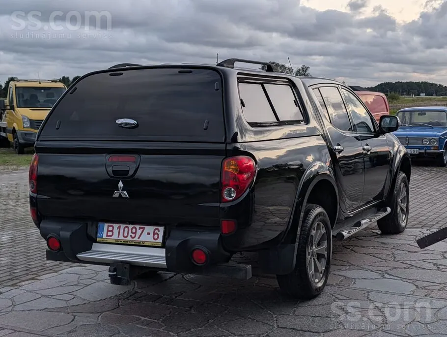 Mitsubishi L200 2013 photo 5