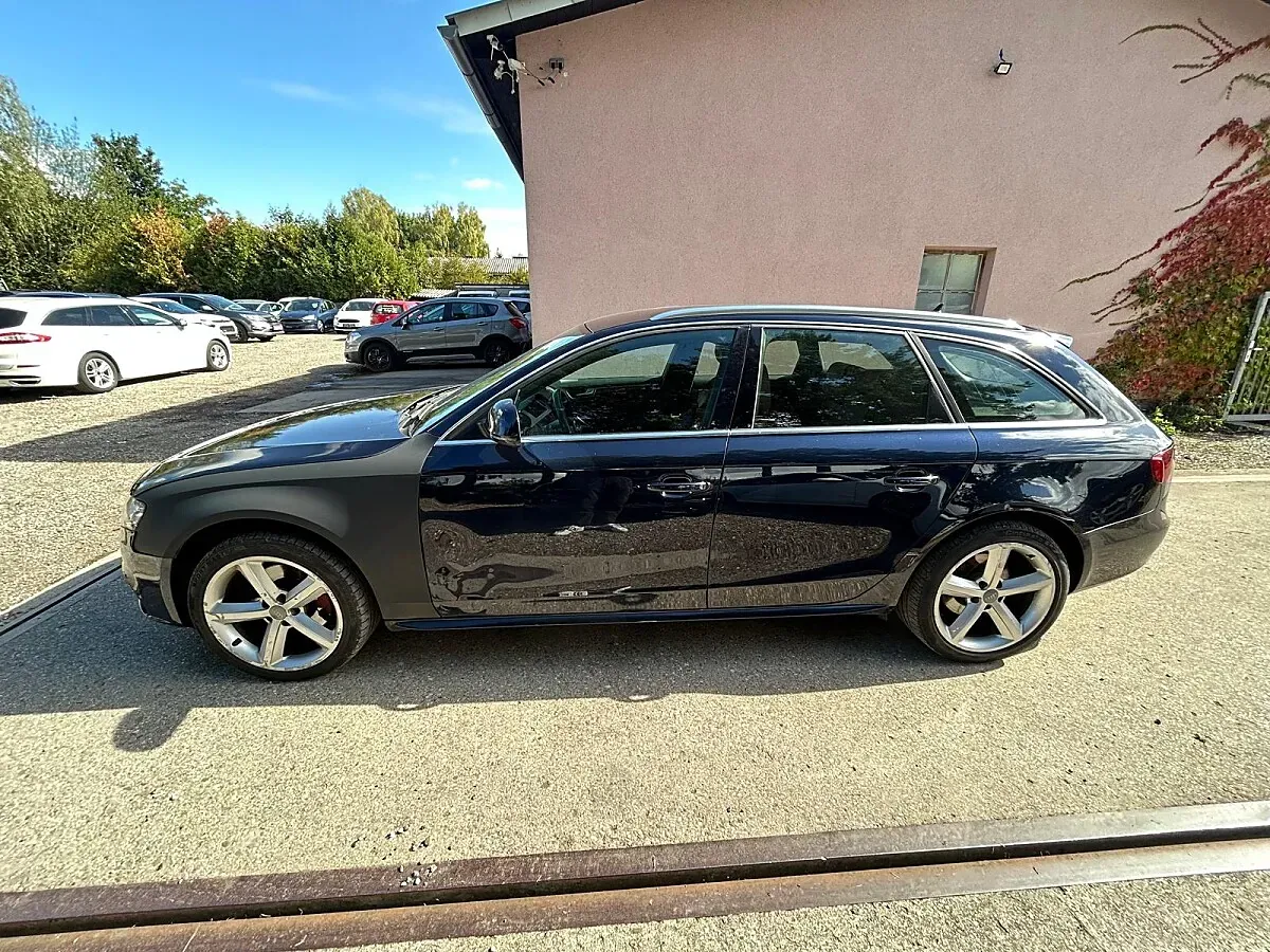 Audi A4 2008 photo 2