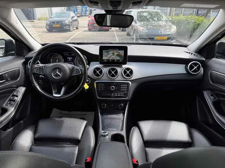 Mercedes-Benz Gla 2016 photo 2