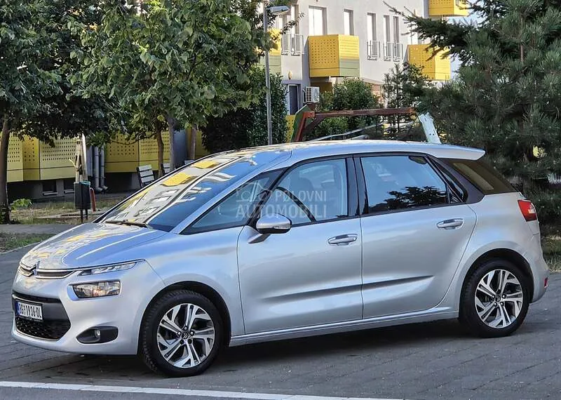 Citroen C4 Picasso 2015 photo 2