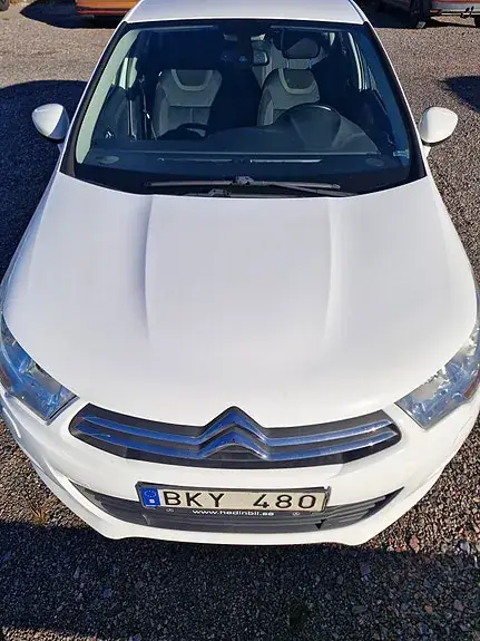 Citroen C4 2013 photo 2