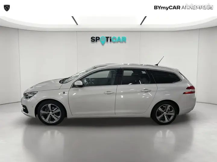 Peugeot 308 2019 photo 2