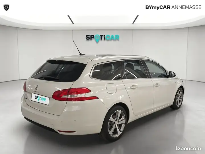 Peugeot 308 2019 photo 5