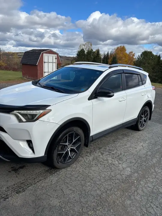 Toyota Rav4 2016 photo 3