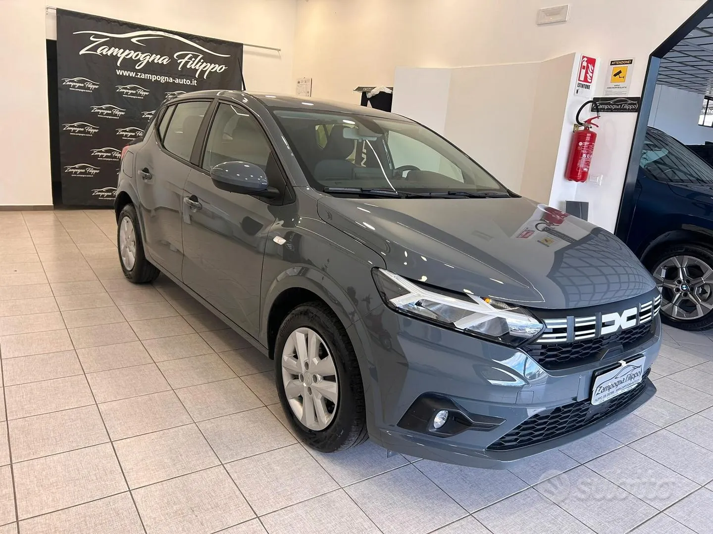 Dacia Sandero 2024 photo 2