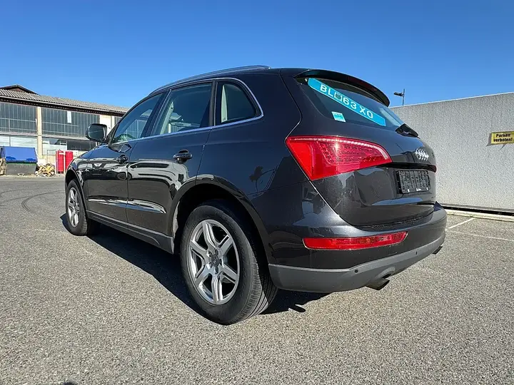 Audi Q5 2009 photo 2