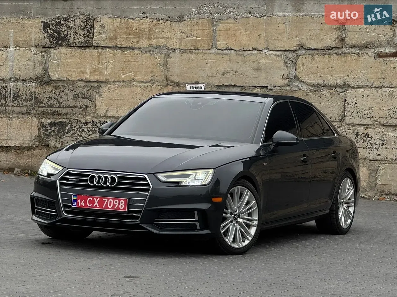 Audi A4 2017 photo 4