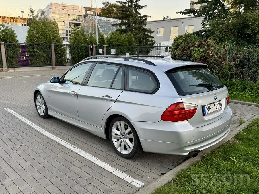 BMW 320 2006 photo 4