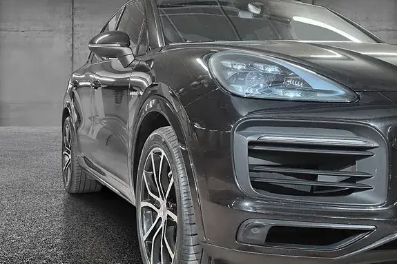 Porsche Cayenne 2019 photo 2