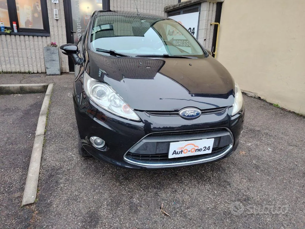 Ford Fiesta 2011 photo 4