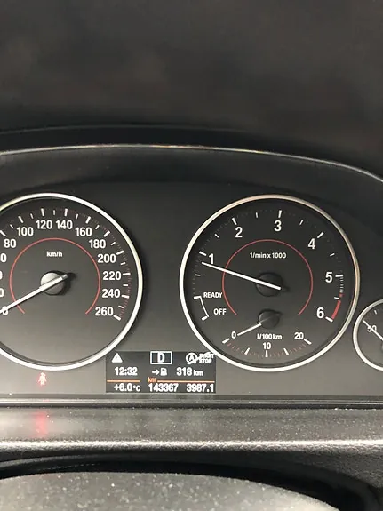 BMW 320D 2015 photo 2