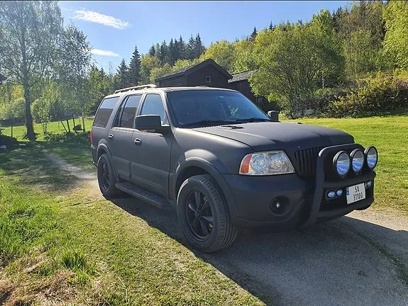Lincoln Navigator
