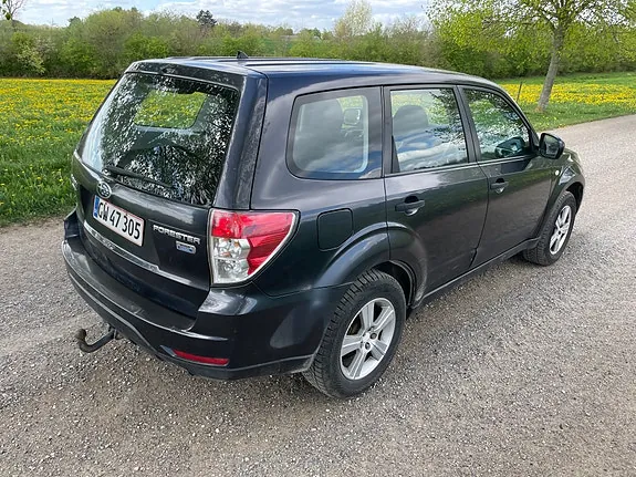 Subaru Forester 2012 photo 4