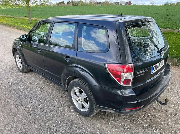Subaru Forester 2012 photo 2