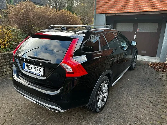 Volvo V60 Cross Country 2016 photo 3