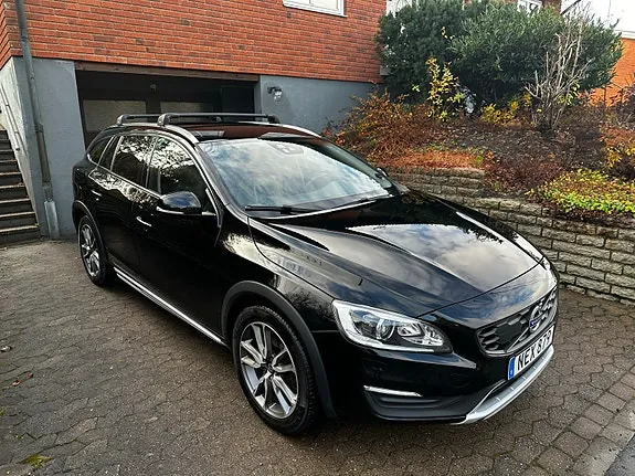 Volvo V60 Cross Country 2016 photo 4