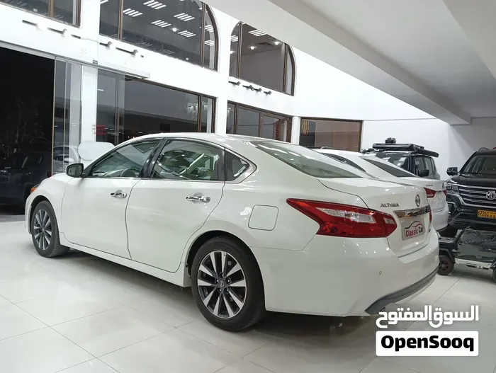 Nissan Altima 2018 photo 3