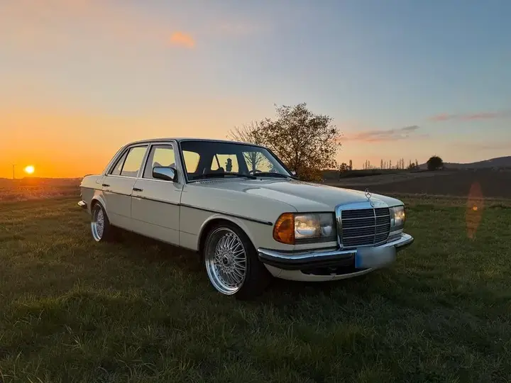 Mercedes-Benz W123