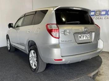 Toyota Vanguard 2007 photo 4